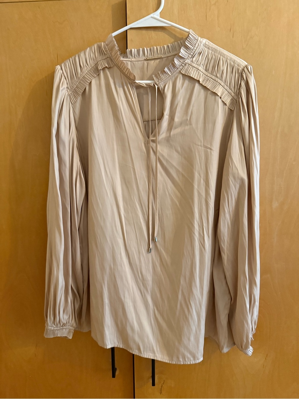Elie Tahari Light Beige Tie-Neck Blouse